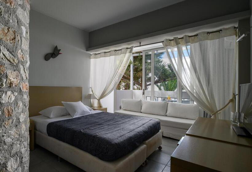 سوییت جونیور, Afroditi Venus Beach Resort