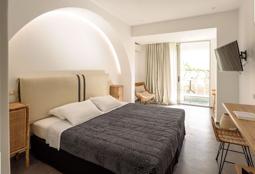 سوئیت جونیور با ماساژ آبی, Afroditi Venus Beach Resort