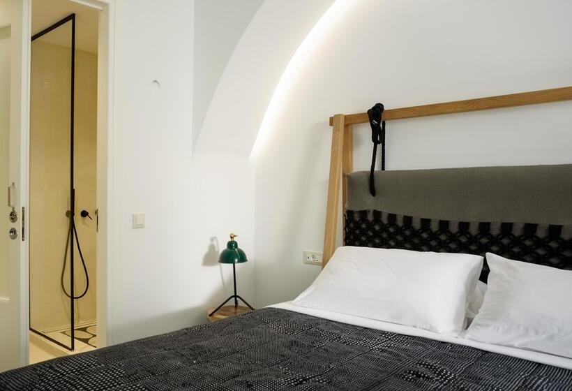 سوئیت جونیور با ماساژ آبی, Afroditi Venus Beach Resort