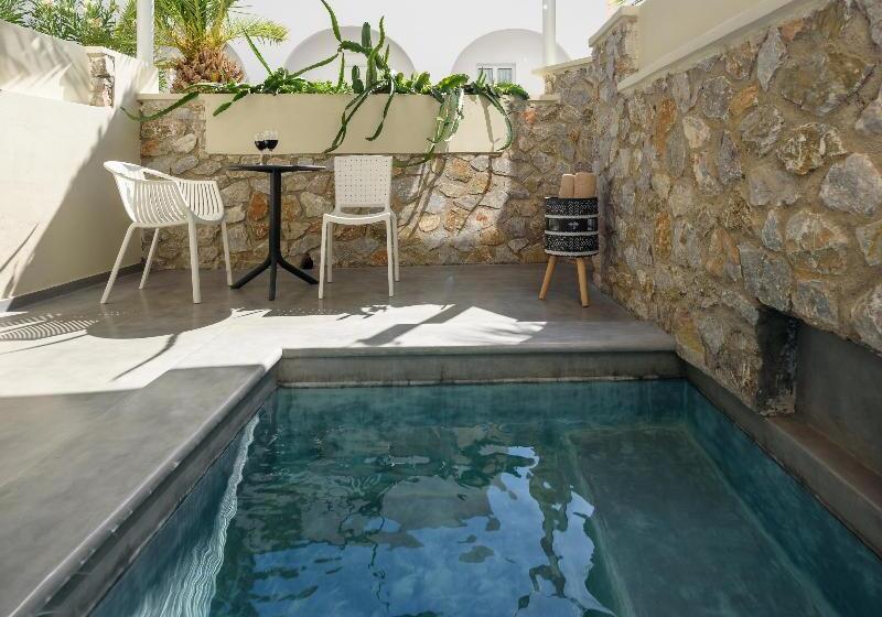 سوئیت جونیور با ماساژ آبی, Afroditi Venus Beach Resort