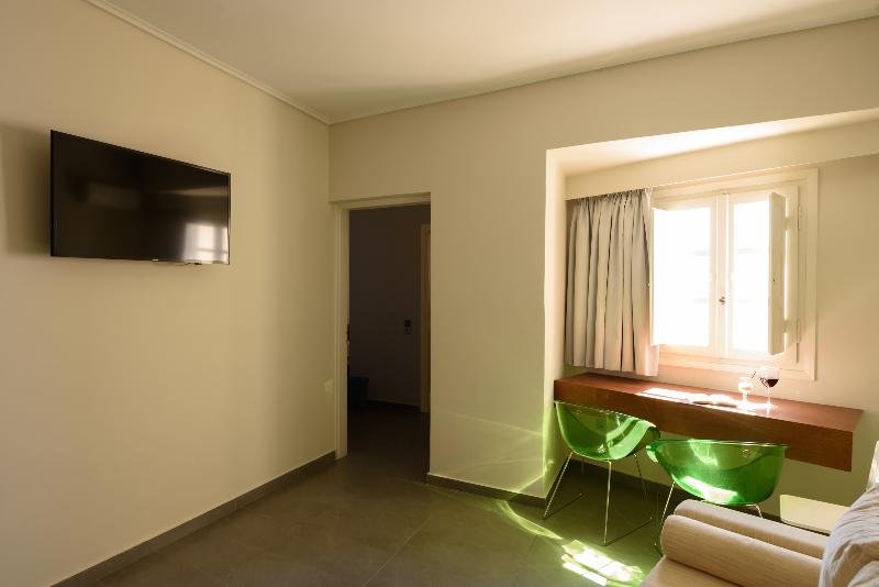 سوییت, Afroditi Venus Beach Resort