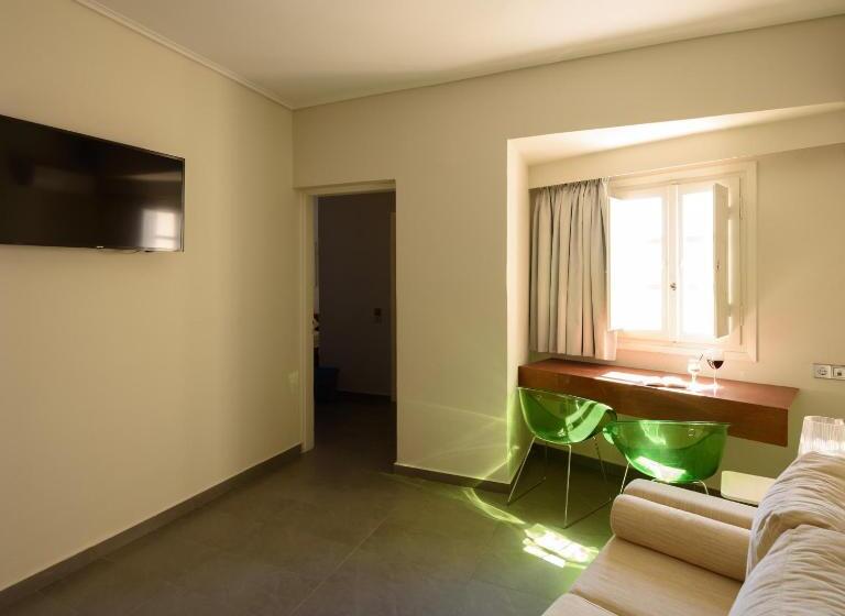 سوییت, Afroditi Venus Beach Resort
