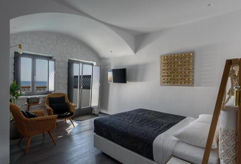 اتاق لوکس با چشم‌انداز دریا, Afroditi Venus Beach Resort
