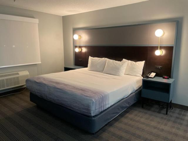 اتاق لوکس با تخت بزرگ, Americinn By Wyndham Peoria
