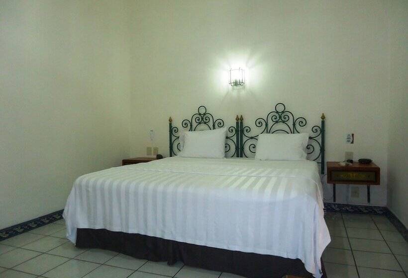 Habitación Estándar, Concierge Plaza Colima