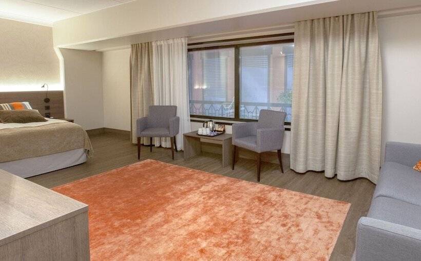 اتاق سوپریور با تخت دو نفره بزرگ, Holiday Club Turun Caribia