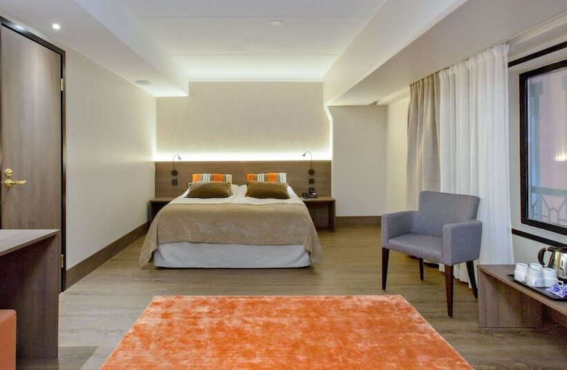 اتاق سوپریور با تخت دو نفره بزرگ, Holiday Club Turun Caribia