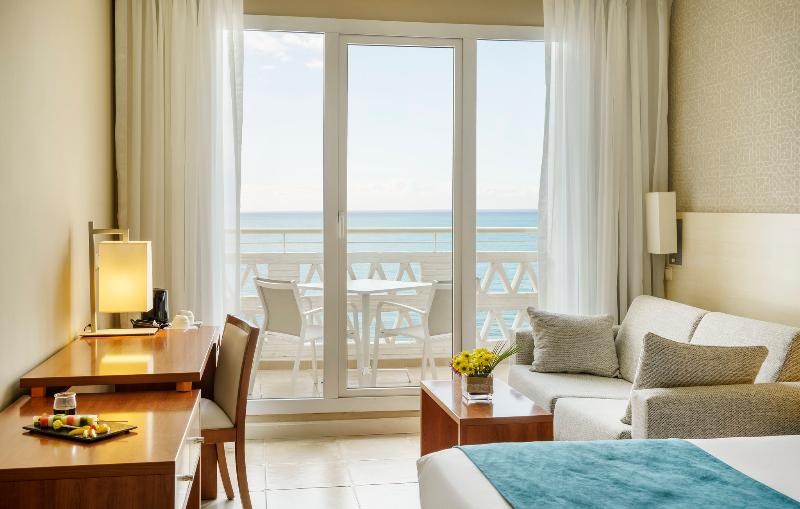 Triple Room Sea View, Ilunion Fuengirola