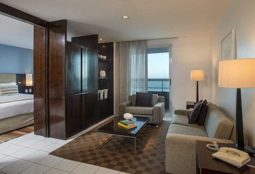 Junior Suite, Luzeiros Fortaleza