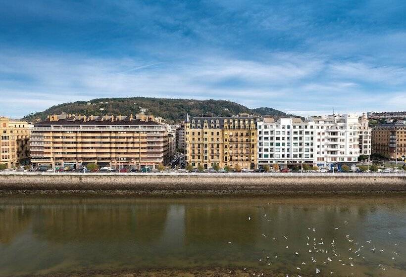 带河湖景观的套房, Maria Cristina, A Luxury Collection Hotel, San Sebastian