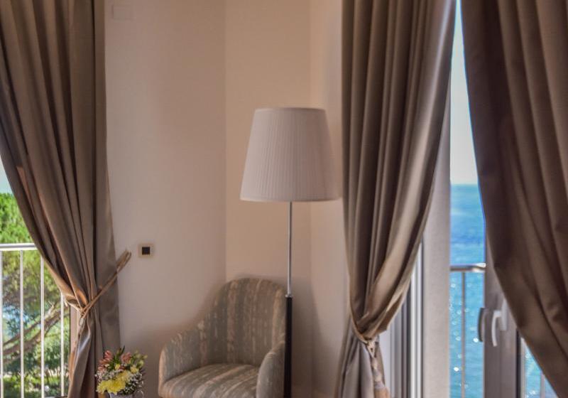 اتاق سوپریور با چشم‌انداز دریا, Amadria Park Hotel Milenij
