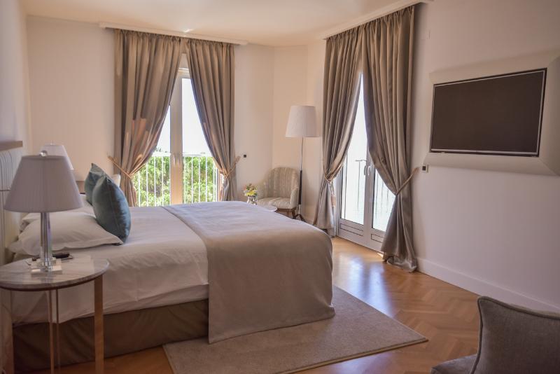 اتاق سوپریور با چشم‌انداز دریا, Amadria Park Hotel Milenij
