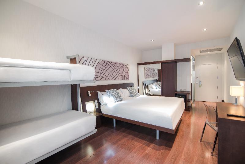 اتاق استاندارد چهار تخته, Petit Palace Marques Santa Ana