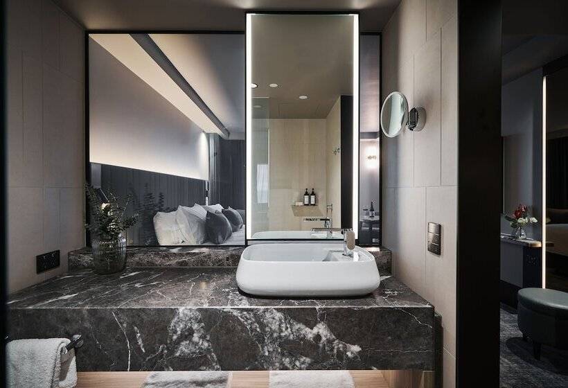 اتاق لوکس با چشم‌انداز, Pullman Melbourne On The Park