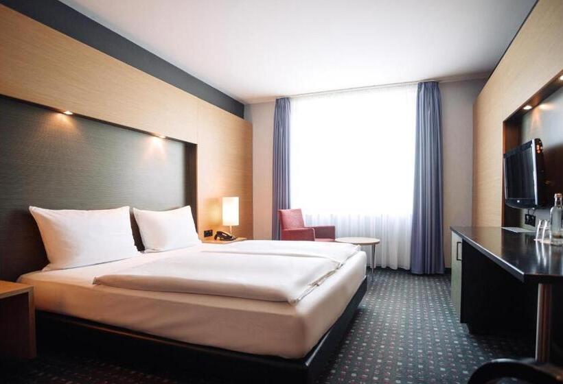 Superior Room, Ramada By Wyndham Essen