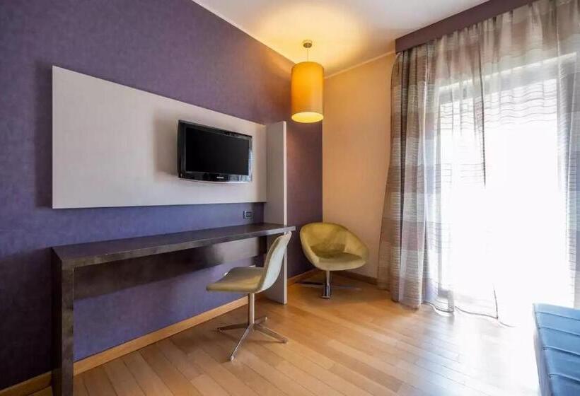 스탠다드 트리플 룸, Rome Airport Hotel Fiumicino