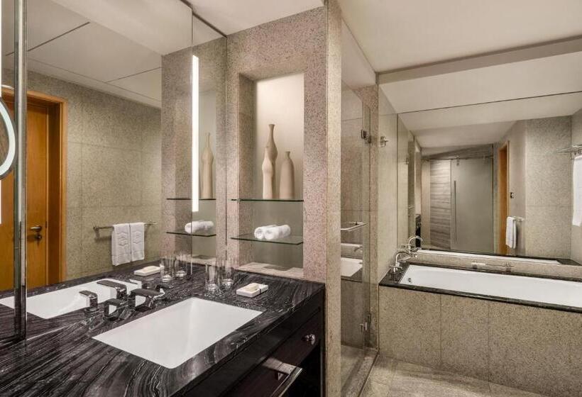Habitación Deluxe con Vistas, Shangrila Dubai Apartments
