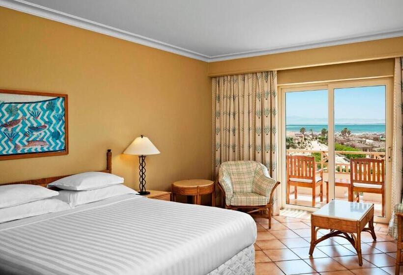 Quarto Estandar Cama King, Sheraton Soma Bay Resort