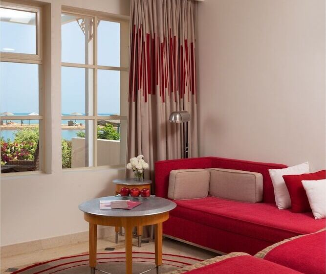 اتاق لوکس با چشم‌انداز دریا, Movenpick Resort & Spa El Gouna