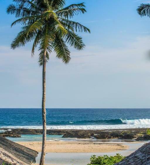 بانگلوی استاندارد, Kita Surf Resort