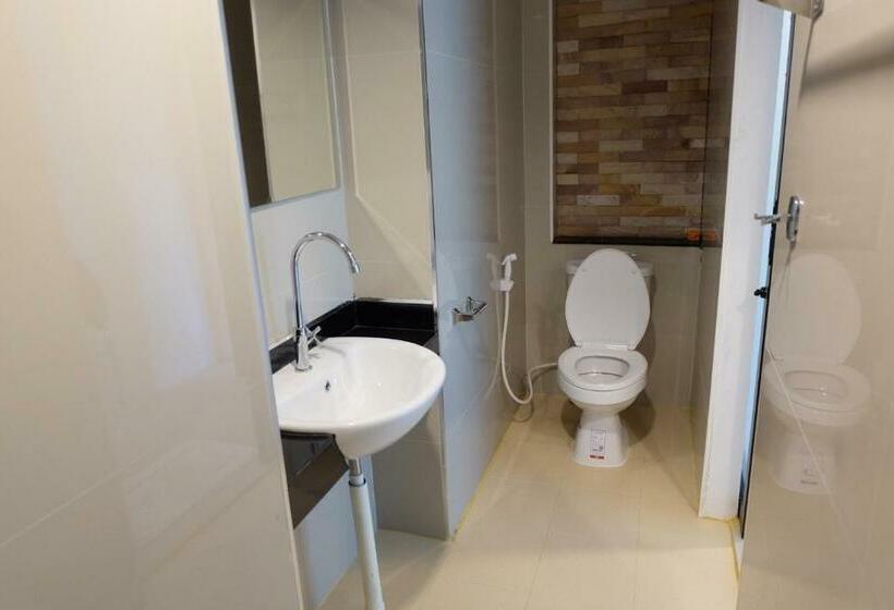 스탠다드 룸 킹사이즈 침대, Me2 Singhamuntra Resort Kamphaengsaen