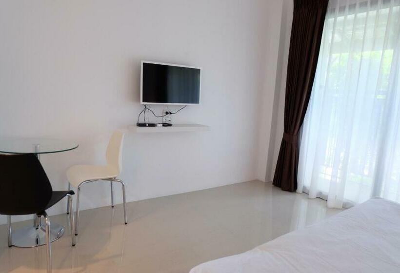 스탠다드 룸 킹사이즈 침대, Me2 Singhamuntra Resort Kamphaengsaen