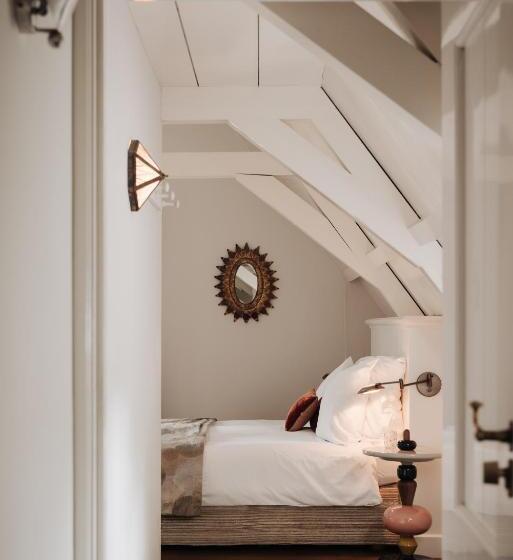 اتاق لوکس با تخت بزرگ, Inn On The Lake