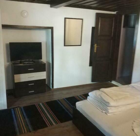 اتاق استاندارد با چشم‌انداز باغ, Papanovata House