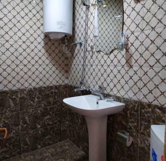 اتاق استاندارد با چشم‌انداز کوهستان, Alex Hotel In Shinuhayr