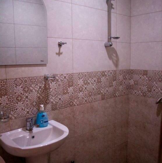 اتاق خانوادگی, B&b Sunrise House Aygavan