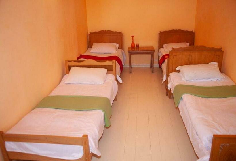 اتاق کلاسیک چهارنفره, B&b Sunrise House Aygavan