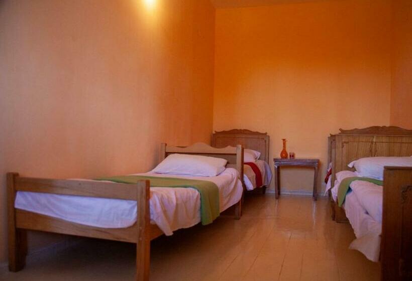 اتاق کلاسیک چهارنفره, B&b Sunrise House Aygavan
