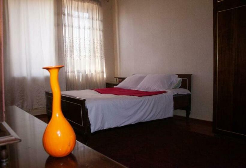 اتاق لوکس, B&b Sunrise House Aygavan