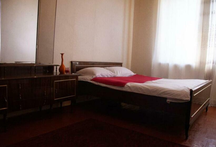 اتاق لوکس, B&b Sunrise House Aygavan