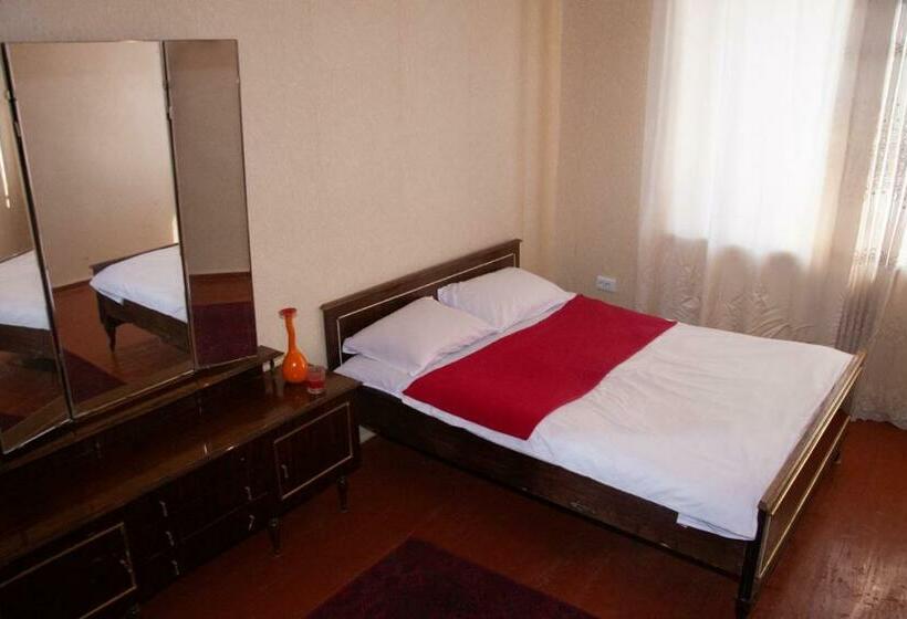 اتاق لوکس, B&b Sunrise House Aygavan