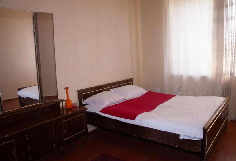 اتاق لوکس, B&b Sunrise House Aygavan