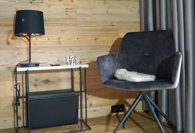 اتاق لوکس, Skilodge Oberlech