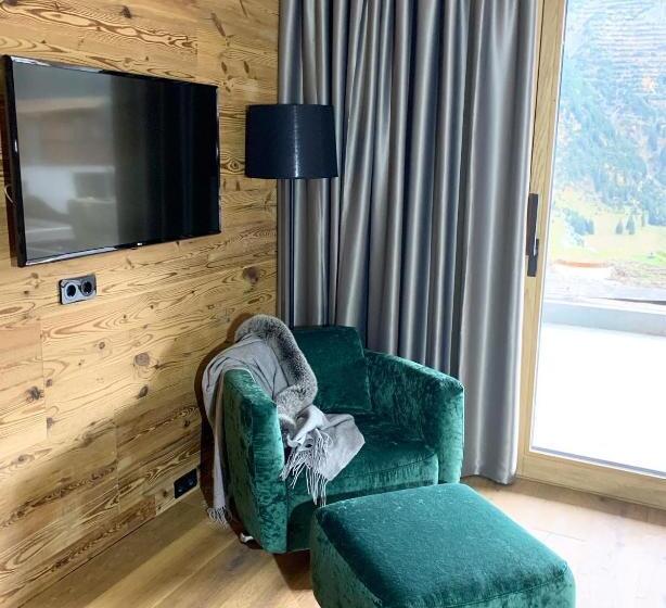 اتاق لوکس, Skilodge Oberlech