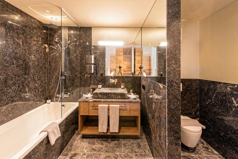کلبه ییلاقی, Skilodge Oberlech