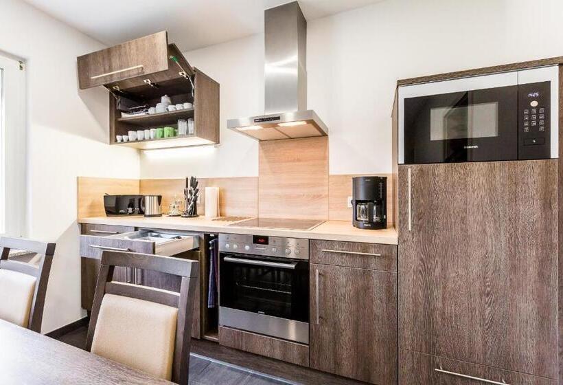 דירת דופלקס בת חדר שינה 1, Deluxe Haus Glessen   Zentral Zu Köln!