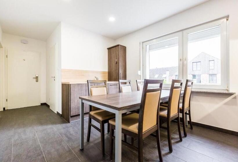 דירת דופלקס בת חדר שינה 1, Deluxe Haus Glessen   Zentral Zu Köln!