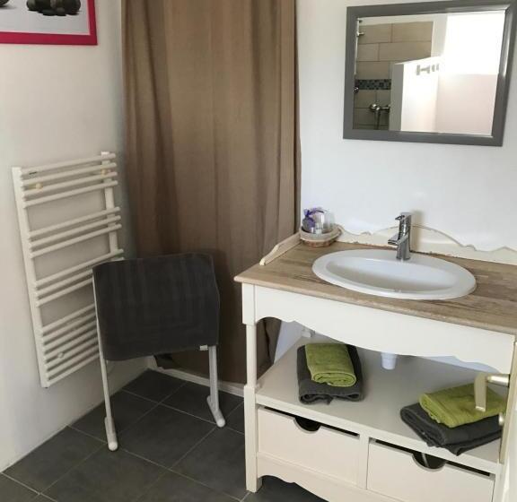 اتاق استاندارد, La Petite Ferme