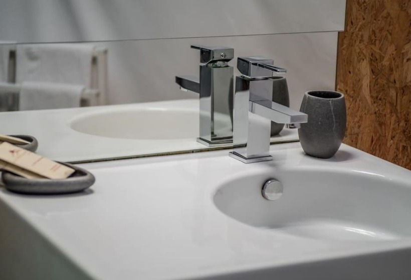 چادر با خدمات رفاهی استاندارد, Natura Glamping