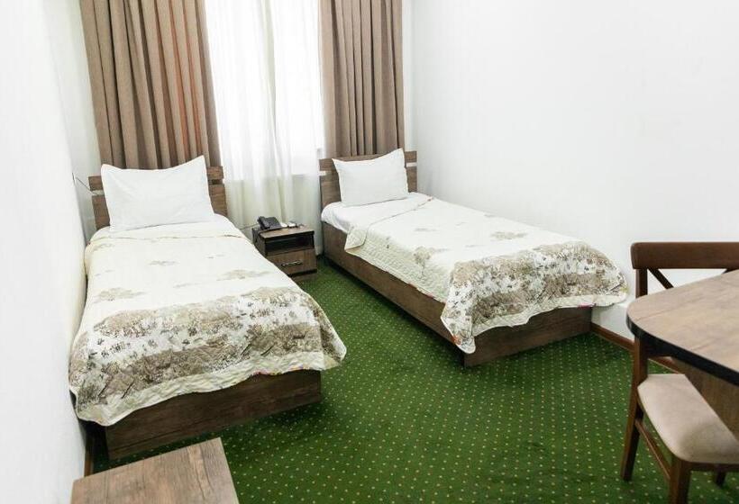 اتاق سوپریور, A Hotel Ex Magistral
