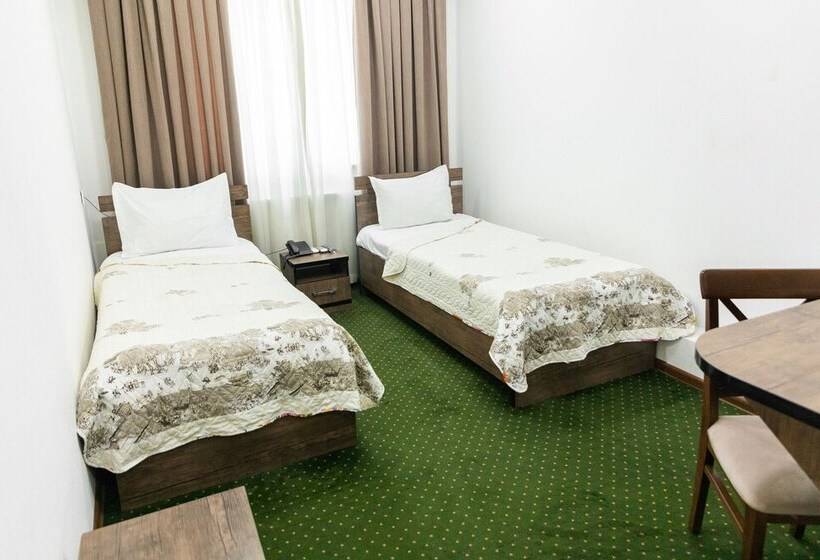 اتاق سوپریور, A Hotel Ex Magistral
