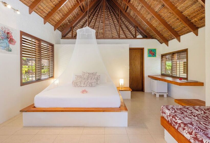 ویلای استاندارد با چشم‌انداز باغ, Breakas Beach Resort