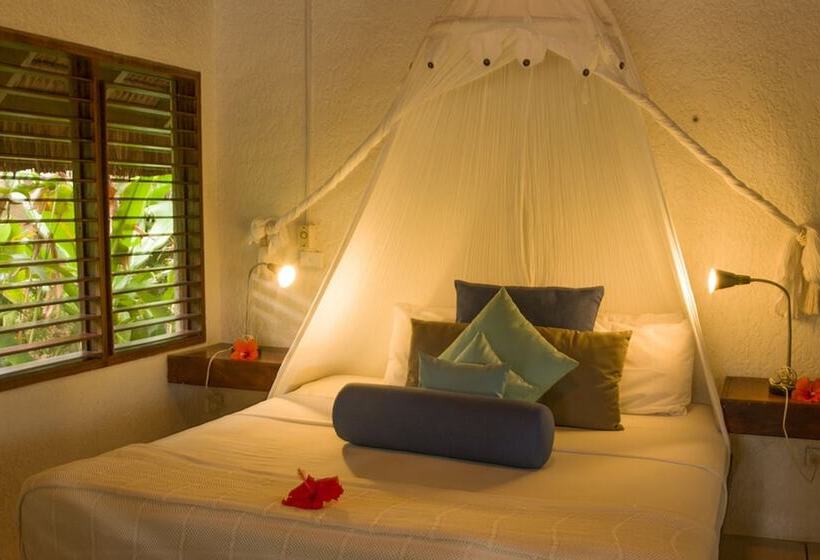 ویلای استاندارد با چشم‌انداز باغ, Breakas Beach Resort