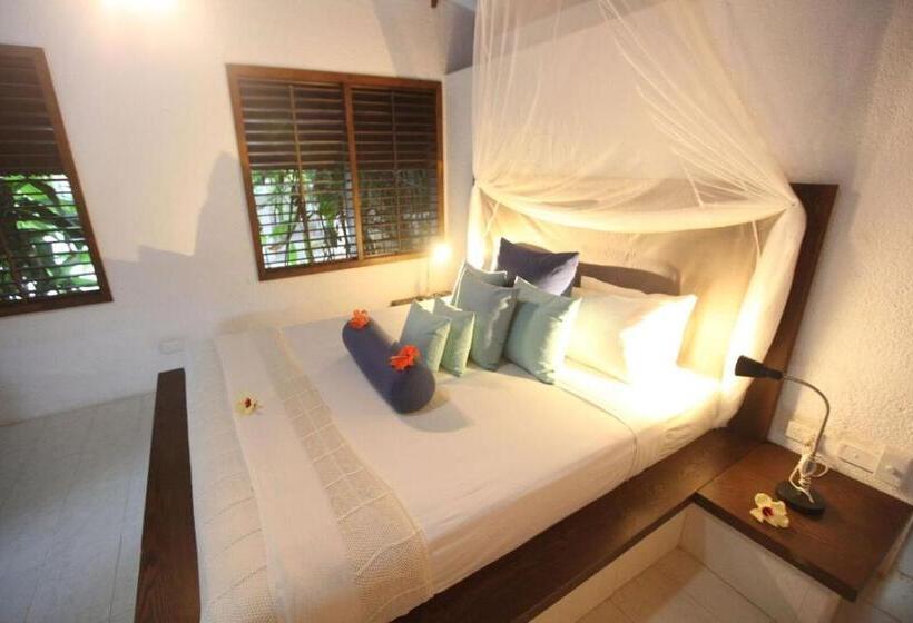 بانگلوی استاندارد با چشم‌انداز دریا, Breakas Beach Resort