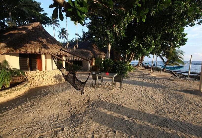 بنجلو قياسى مطل على البحر, Breakas Beach Resort Vanuatu