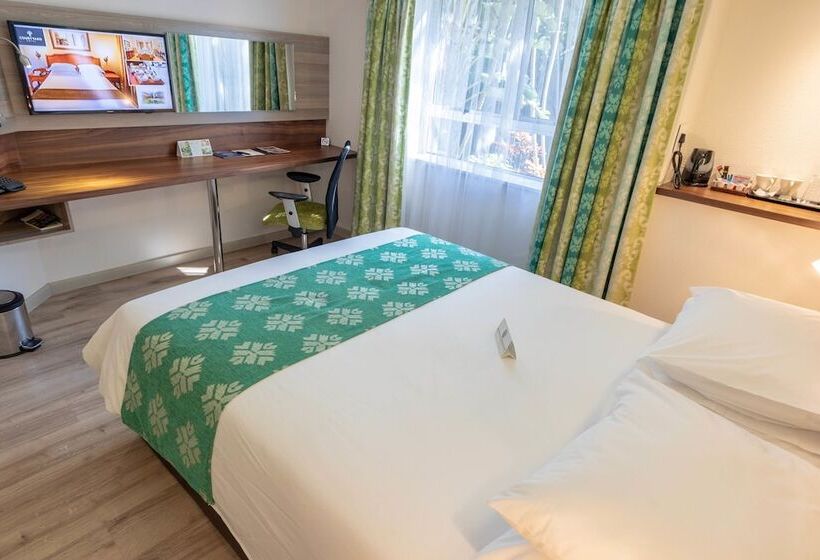 Standard Room Adapted for people with reduced mobility, City Lodge  Durban